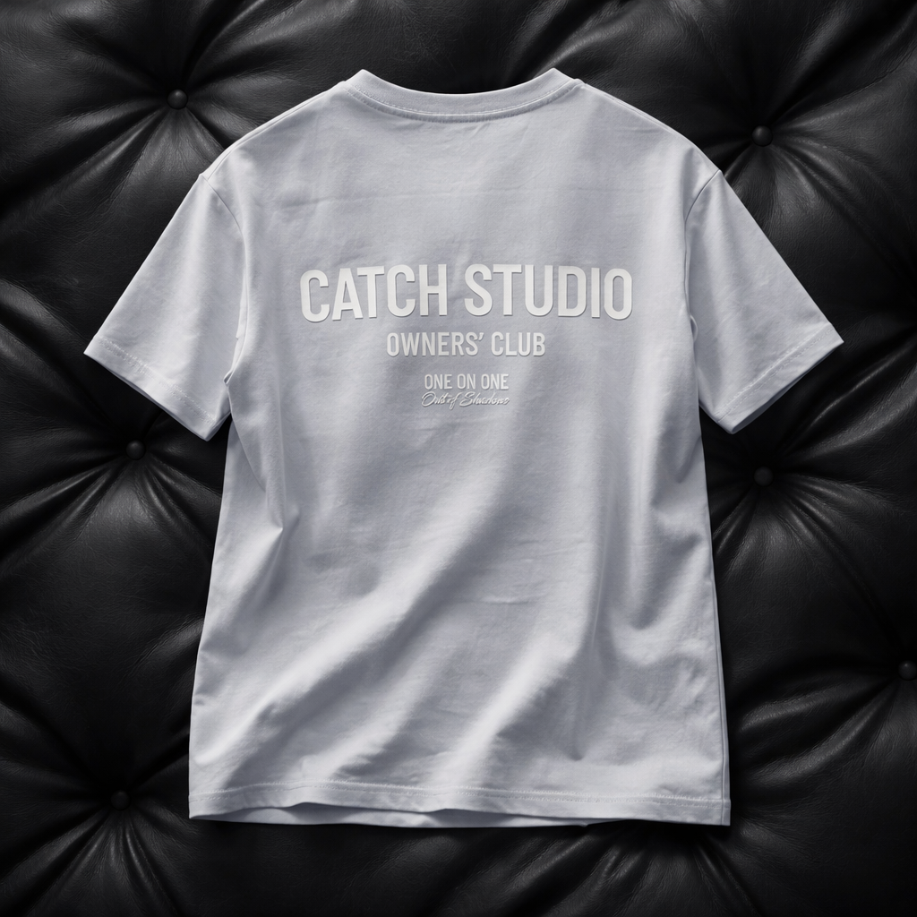 Camiseta Oversize “Catch Studio Owners’ Club” Blanca – Unisex